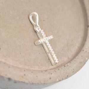 PINGENTE CRUCIFIXO CRAVEJADO