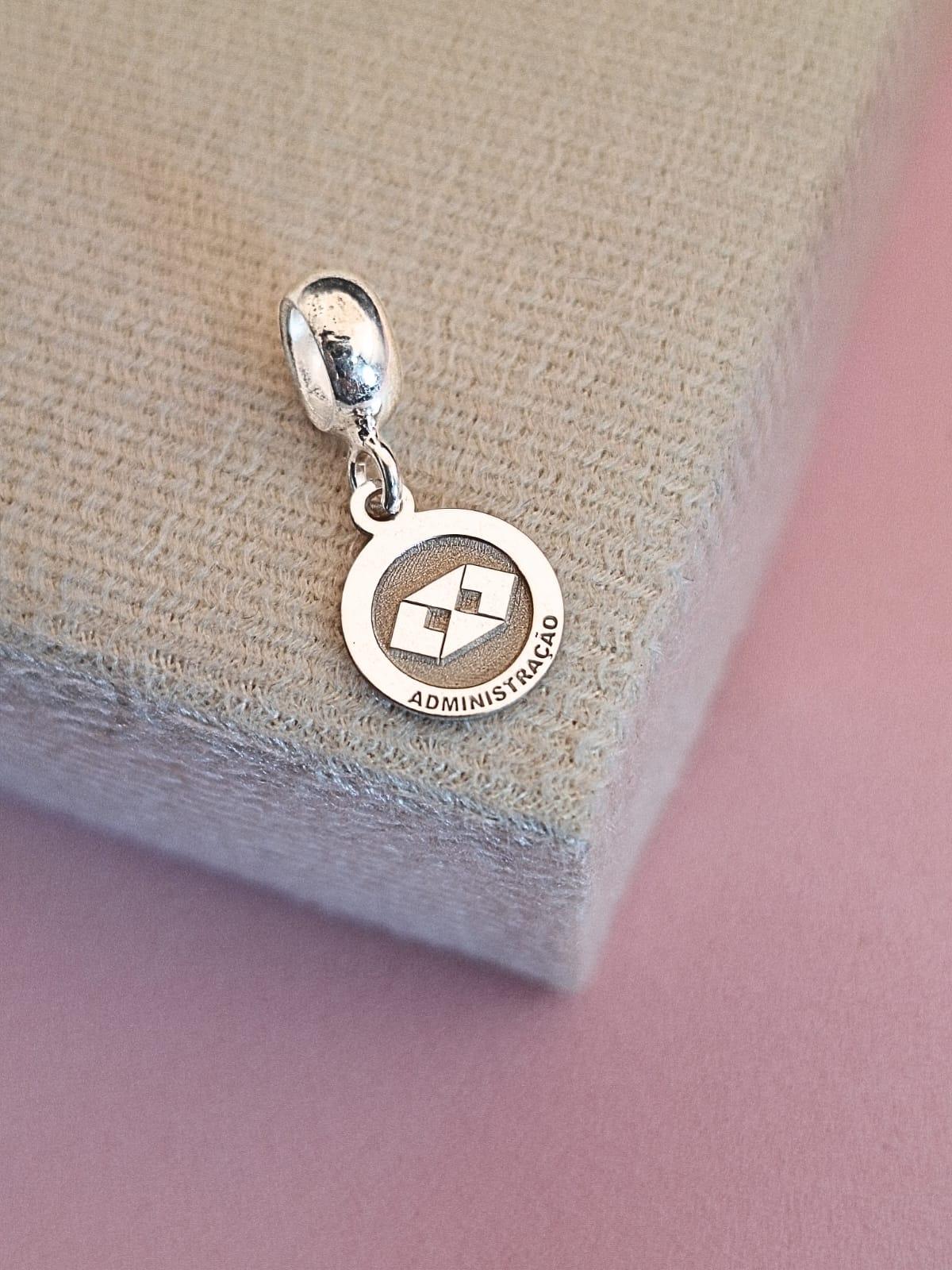 BERLOQUE PROFISSÃO ADMINISTRAÇÃO EM PRATA 925