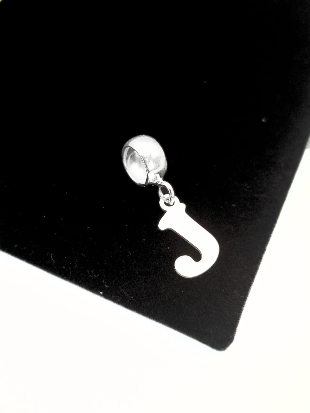 BERLOQUE LETRA J EM PRATA 925