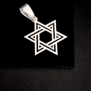 PINGENTE ESTRELA DE DAVI